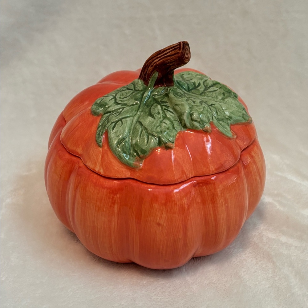 Ceramic Pumpkin Shaped Container with lid